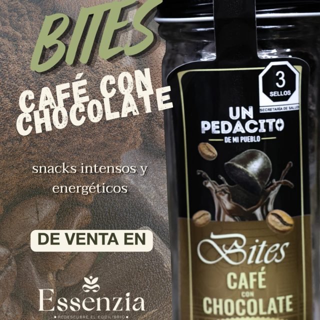 😚👌Disfrutar de un antojo delicioso y al mismo tiempo cuidar de ti es posible. Los granos de café cubiertos de chocolate de la marca Un Pedacito de Mi Pueblo son la combinación perfecta de sabor, energía y tradición.
Beneficios de esta joya artesanal:
⚡Energía natural y enfoque: La cafeína del grano de café alinea la concentración y combate el cansancio.
🍫Poder antioxidante: El cacao aporta flavonoides que protegen las células y benefician la salud cardiovascular.
😜Estímulo para el buen ánimo: Favorece la liberación de endorfinas, brindando una sensación inmediata de bienestar.Además de consentir tu paladar con su contraste crocante y cremoso, cada empaque es una forma de apoyar el talento local y celebrar la riqueza de lo hecho en México.🇲🇽
Encuéntralos disponibles exclusivamente en nuestra tienda boutique #Essenzia y dale un toque de energía y sabor a tu día.