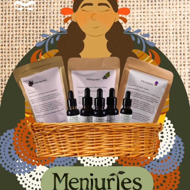 🌸 Día Internacional de la Mujer Indígena: Guardiana de los saberes ancestrales y la salud natural ✨
La medicina tradicional y el conocimiento profundo de la botánica viven gracias a las manos de mujeres mexicanas que han transmitido, de generación en generación, el arte de sanar a través de la naturaleza.
En Menjurjes, una marca aliada, ese legado ancestral se transforma en bienestar diario para ti:
🍃 Tés que reconfortan el alma y el cuerpo: Infusiones artesanales creadas para aliviar el dolor de cabeza, calmar molestias de estómago y liberar la tensión del estrés diario.
💧 Tinturas de hierbas medicinales: Extractos puros diseñados para equilibrar tu organismo y brindarte un apoyo natural en cada gota.
Cada mezcla es elaborada por mujeres mexicanas que retoman estas recetas tradicionales, honrando la biodiversidad de México y el valor inestimable de la Herbolaria.
🌿 ¿Te gustaría conectarte con la medicina de nuestras raíces? Descubre la línea completa de tés y tinturas de Menjurjes, disponible en Essenzia Online y en nuestra tienda física.